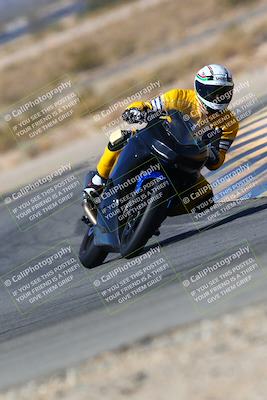 media/Mar-12-2022-SoCal Trackdays (Sat) [[152081554b]]/Turn 11 (1035am)/